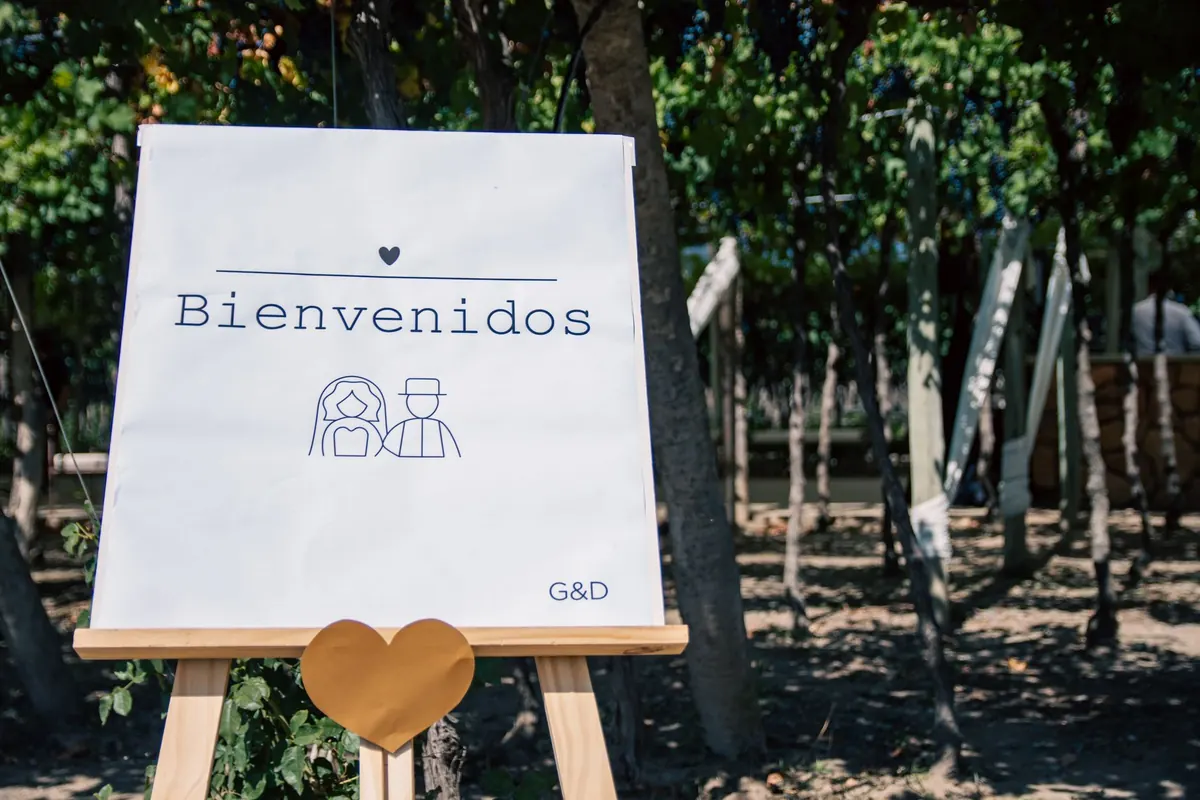 Welcome signs